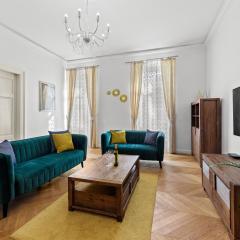 Apartment Augier - City Centre - 100sqm - Free Parking nearby