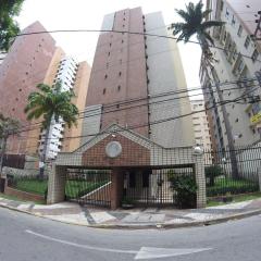 Apê família 3 quartos 200m da feirinha beira mar