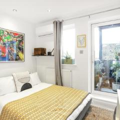 Contemporary 2BD Flat with Balcony Shoreditch