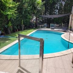 Villa piscine confort, barbecue