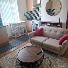 2BD Apartment - Perfect for contractors