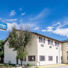 Travelodge by Wyndham Longmont