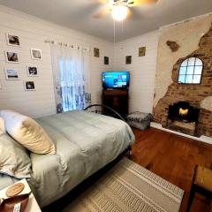 Apple Hill Bungalow, Family and PET Friendly!