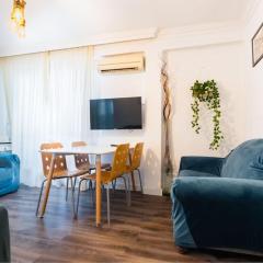 Apartamento en barrio sevillano, free bus, metro