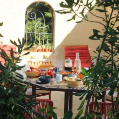 La suite du clos de la tour Cassis