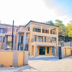 TINDLOVU GUESTHOUSE