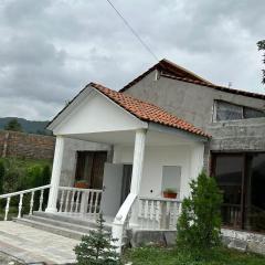 MM HOUSE Stepanavan