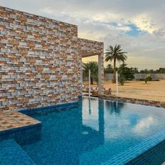 Luxury Farmhouse Near Yas Island With Swimming Pool, BBQ Area & Majlis