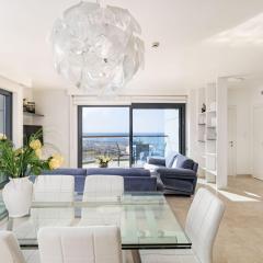 Marina view 2bd Luxury Ap