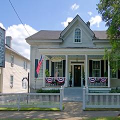 Chesnut Cottage Inn Bed & Breakfast