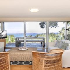 Ocean Views, Easy Walk To Beach and Bouddi National Park
