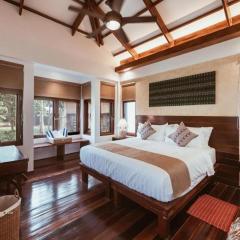 ALON CLOUD9 Beach Front