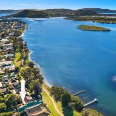 Charming Cottage by the Water Pet Friendly WoyWoy