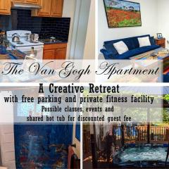 The Van Gogh Apartment - a cozy, creative retreat