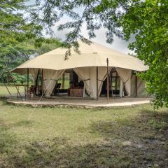 Dolly Farm & River Camp, Luxury Tents