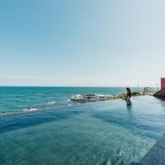 Pohang Case Poolvilla