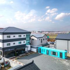 Gyeongju Guesthouse Picnic