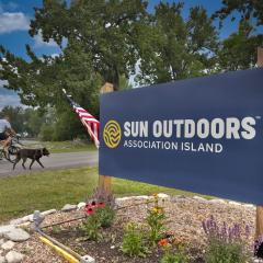 Sun Outdoors Association Island
