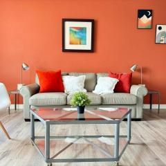 Heart Downtown! City View Onsite Parking! King Bed LM807