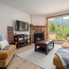 Ski In Ski Out 3BR Townhome in Creekside by Harmony Whistler