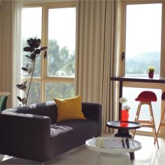 Afiniti 2BR Sunlit Designer - 3 Min To Legoland