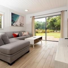 Blissful Beachfront Apartment Broulee