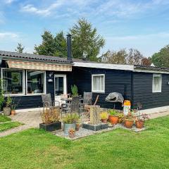 Cozy Home In Grenaa With Wifi