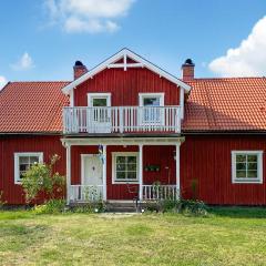4 Bedroom Beautiful Home In Mönsterås