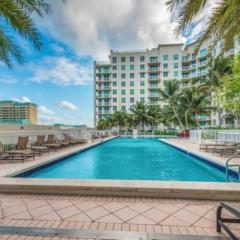 Luxury Near The Beach! Beach Pass Included!