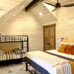 Juniper Ridge Luxury Two-bedroom Casita Zion E