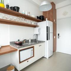 Studio em Pinheiros - 2 Quadras da Faria Lima e Vila Madalena