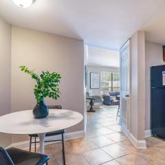 Landing at The Hive - 1 Bedroom in Mid City North