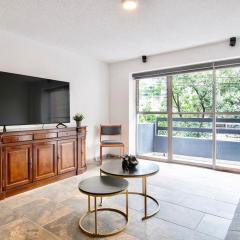 Panchito · Bright & Spacious 3-BR-2BTH, near WTC/ Insurgentes