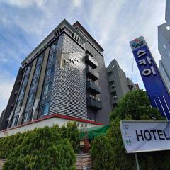 SKY Hotel