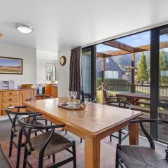 *** LAKE VILLA 466 ***