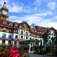 Oasis O.City Hotel