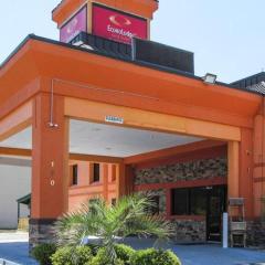 Econo Lodge Inn & Suites Macon North