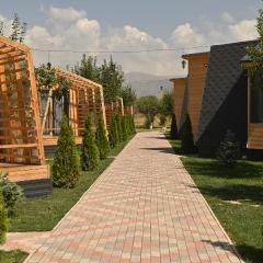 Hidden Garden Resort