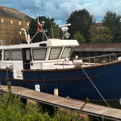 Sea Dream 42ft Beautiful 2 bedroom boat