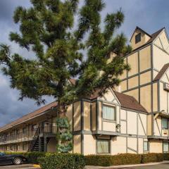 Lemon Heights Inn