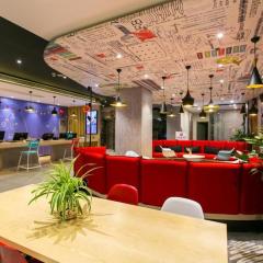 ibis Xian Lintong Huaqing Hot Spring Hotel