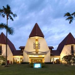 Grand Tropic Suites Hotel Surabaya