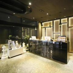 Noble Park Hotel
