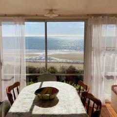By the Seashaw - Hosted by Lorna, Michael & Katja