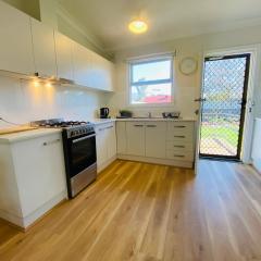 Large Home and Yard Gateway to Barossa, Davoren Park