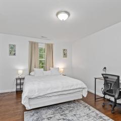 Cozy 1BR 1BA Apartment Near Fort Gregg-Adams