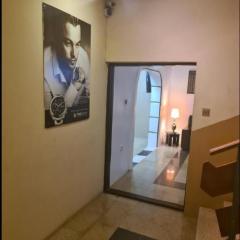 PALAIS ROYALE HOTEL & SUITEs