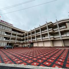 Hotel 777