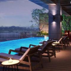 1708 Pool Gym Wi-Fi with Netflix Near Ayala and IT Park