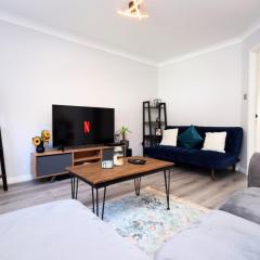 Spacious 3 Bed Home In The Heart Of Bridgend - By EKLIVING LUXE Short Lets & Serviced Accommodation